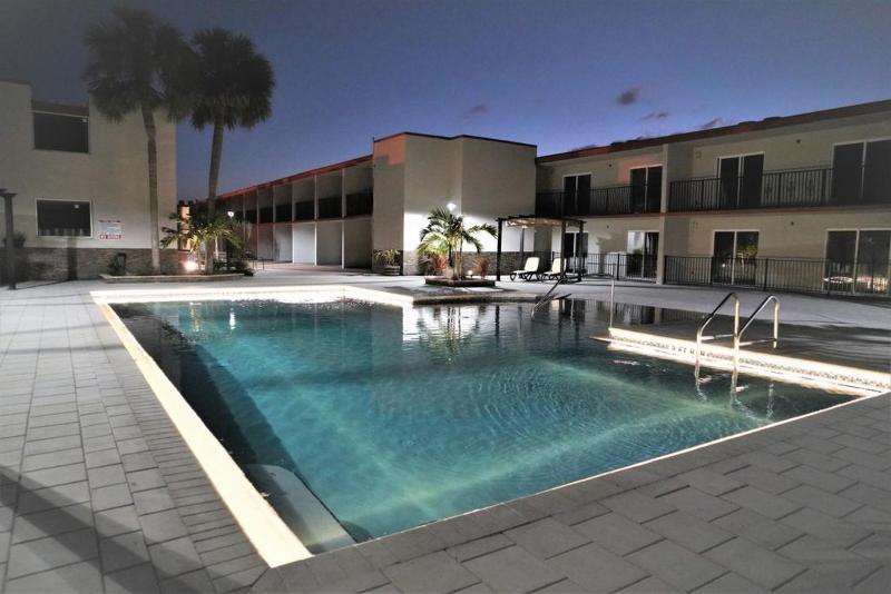 Hawthorn Suites By Wyndham Kissimmee Gateway Extérieur photo