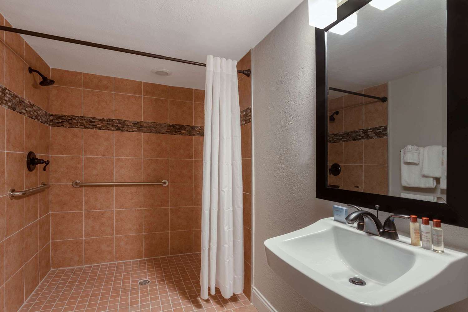 Hawthorn Suites By Wyndham Kissimmee Gateway Extérieur photo